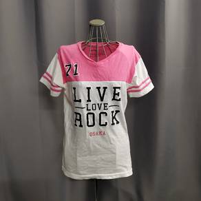 Hard Rock Osaka V-neck Top