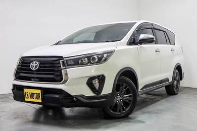 2022 Toyota Innova X