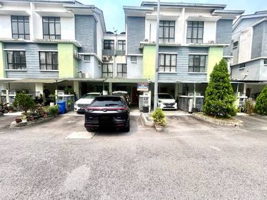 Townhouse For Sale in Puchong,SGR