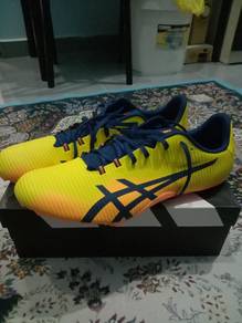 spike Asics hypersprint 8