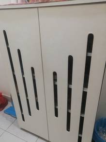 Shoes cabinet