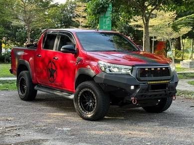 Toyota Hilux BLACK EDITION in Johor Bahru, JHR