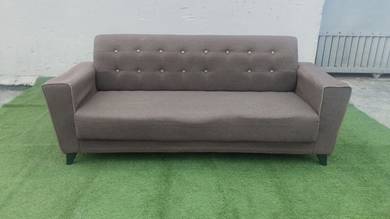 YE85 Kerusi 1.9 meter 3 Seater Sofa Fabric Brown