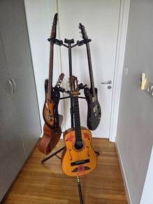 Guitar Hanger for 6 Guitars 