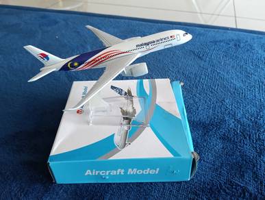 Model Kapal Terbang MAS B350 Hiasan