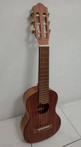 Mini acoustic guitar 