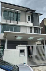 Bungalow House For Sale in Ambang Botanic,SGR