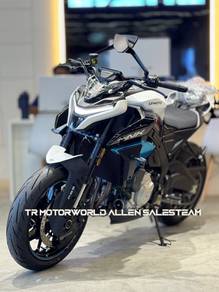 CFMOTO 675NK