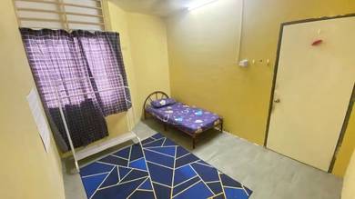 Room in Puchong, SGR