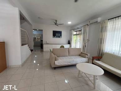 Semi-Detached House For Sale in Setia Alam,SGR