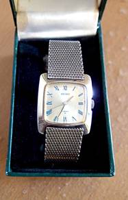 Vintage Ladies Seiko Watch - Wind Up