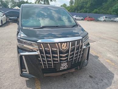Toyota Alphard EXECUTIVE LOUNGE in Desa Petaling, KUL