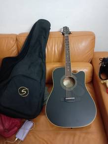 Samick GD-100SCE Guitar (Solid Top / Fishman Pream