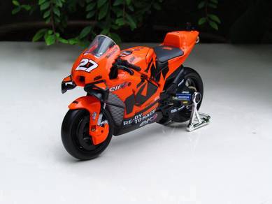 Maisto 1-18 MOTOGP 2021 KTM # 27 IKER LECUONR