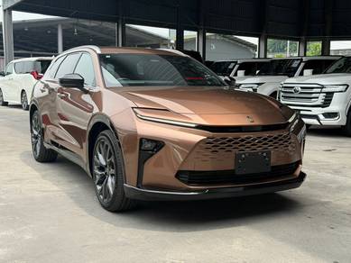 Toyota Crown SPORT Z in Chan Sow Lin, KUL