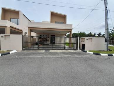 Bungalow House For Sale in Lunas,KDH
