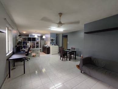 Apartment For Sale in Flora Damansara