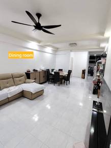 Apartment For Sale in Mon Glori