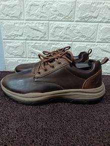 Uk8 Skechers Leather Casual Shoes