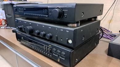 Amplifier, CD player, Tuner and subwoofer for sale