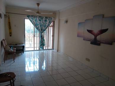 Condominium For Rent in Arena Green
