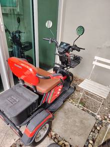 QLASCO Mobility Scooter Elektrik 3 Roda (2025)
Tah