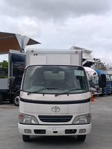 Toyota LY230 refregerated box 4x2