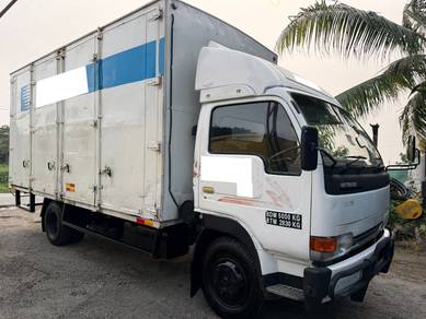 2011 Nissan 17 KAKI 10 PINTU KOTAK BOX LUTON LORI