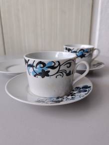 Dihomenti Tea / Coffee Set with Saucers