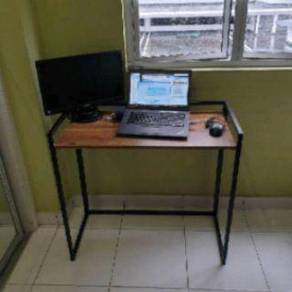 Foldable Study Table/ Meja Lipat