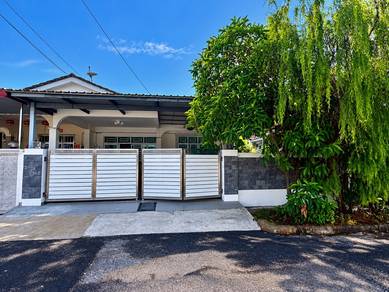 Semi-Detached House For Sale in Sungai Jawi,PNG