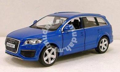 AUDI Q7 1/36 Diecast model - Blue
