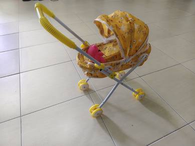 mainan patung stroller/小孩推车玩具/