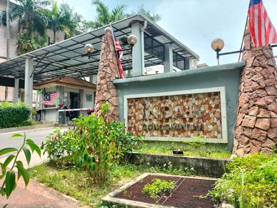 Condominium For Sale in Indah Condominium