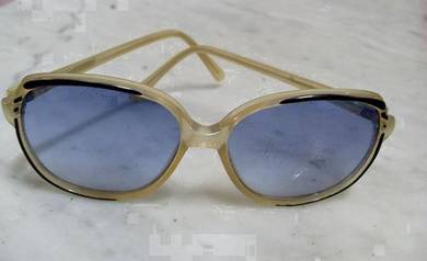 Retro Frame with Tinted Lens