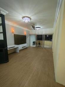 Condominium For Sale in Kondo Idaman