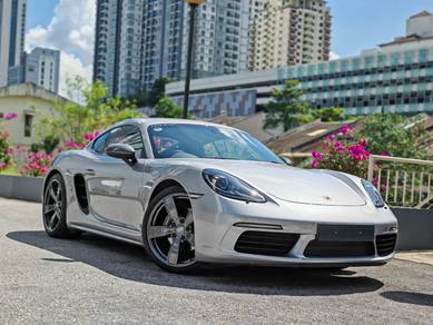 Porsche 718 CAYMAN in Damansara, KUL