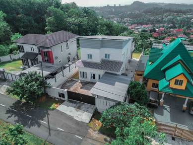 Bungalow House For Sale in Bangi,SGR