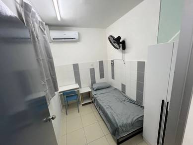 Room in Setia Alam, SGR