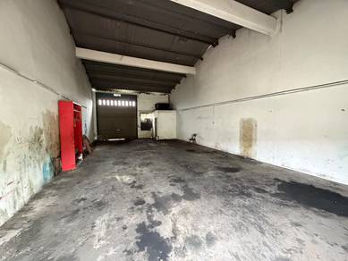 Warehouse / Factory For Sale in Bukit Beruntung,SGR