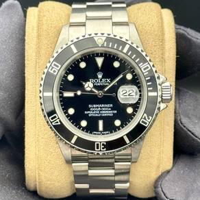 Rolex Submariner Date 16610
