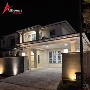 Semi-Detached House For Sale in Kuching,SWK