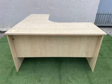 YE93F Meja Tulis 145 x 150 cm L Shape Oak * Right