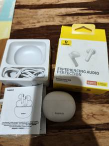 Baseus earphones