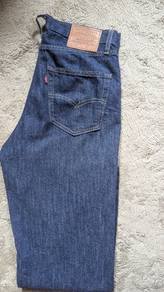 Levis 568 Stay Loose Jeans Saiz 31