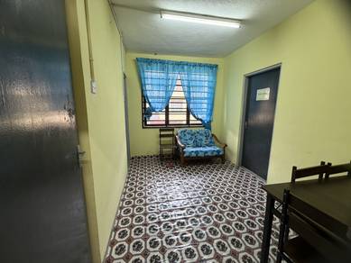 Apartment For Rent in Rumah Pangsa Pantai Peringgit
