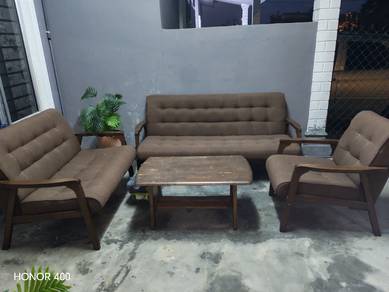 Sofa 3+2+1 Free meja kopi besar