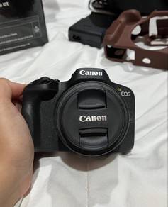 canon r50 waranty NOVEMBER 2029 9.9/10 like new!