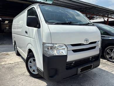Toyota Hiace in Jalan Kuching, KUL