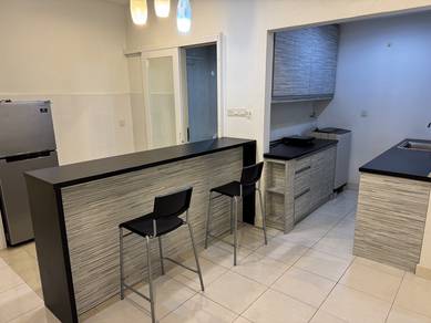 Condominium For Rent in Metropolitan Square
